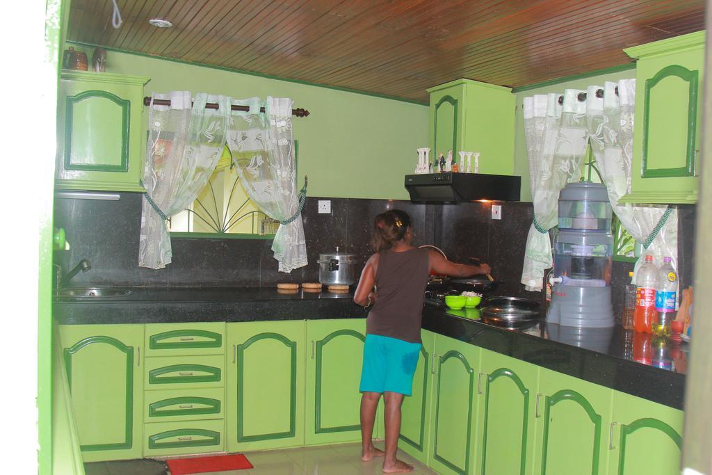 Familyhouse Negombo Quarto foto